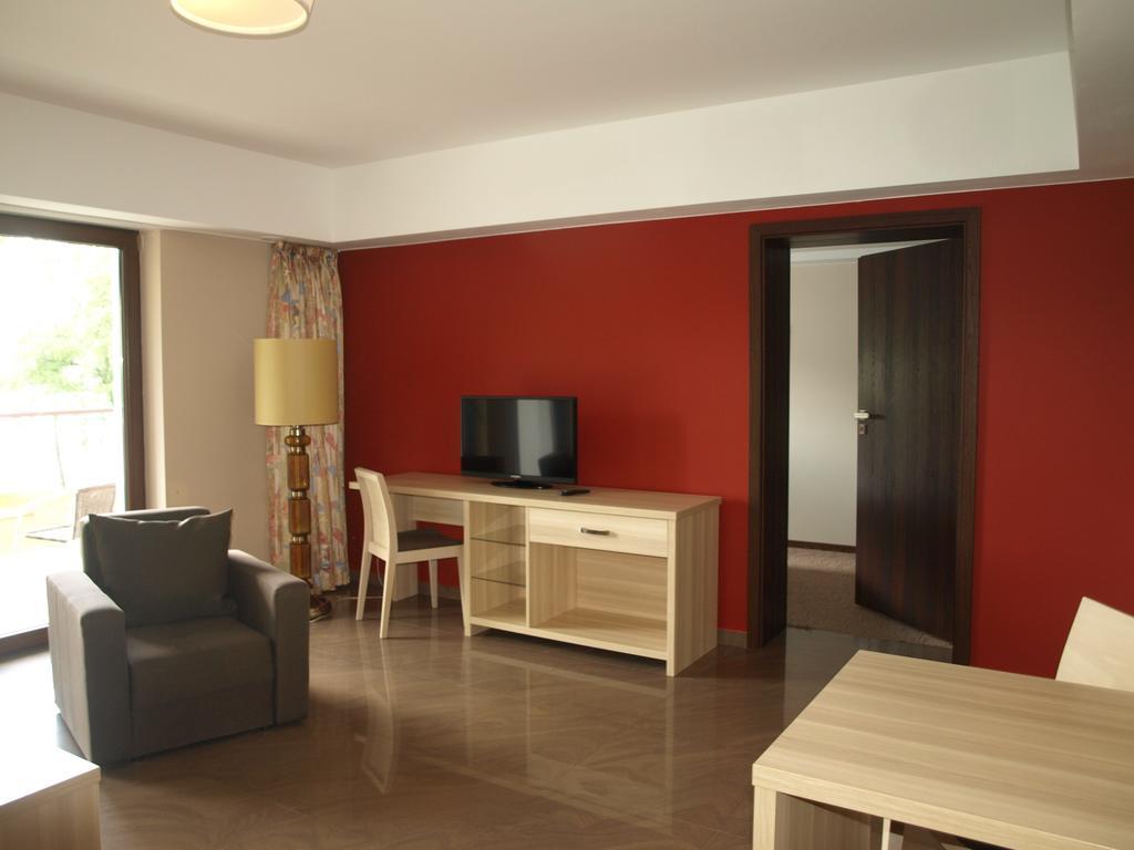 Hotel Kormoran Mierki Екстер'єр фото